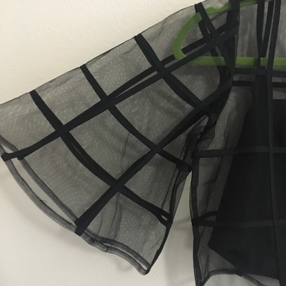 NWT Gracia Black Caged Sheer Crop Top - Picture 5 of 8